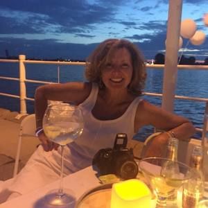 Meet your Posher, Kelly